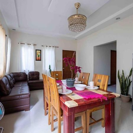 Four Bedroom Staycation House In Tagaytay Tagaytay City Dış mekan fotoğraf