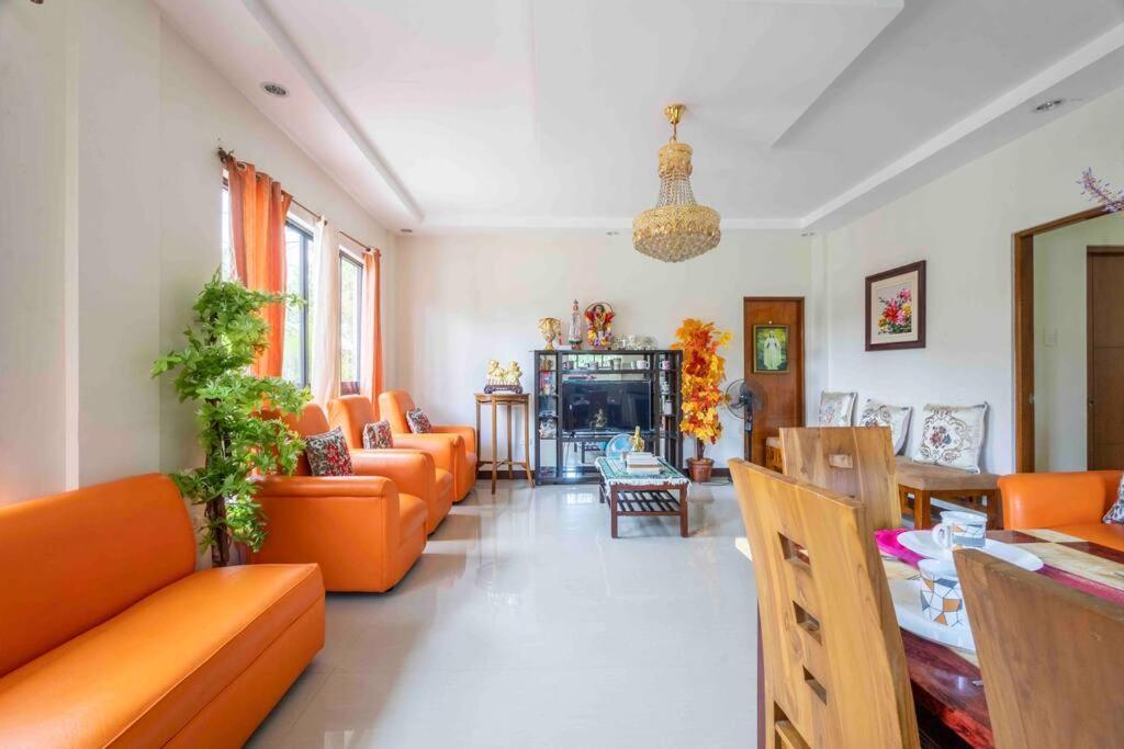 Four Bedroom Staycation House In Tagaytay Tagaytay City Dış mekan fotoğraf