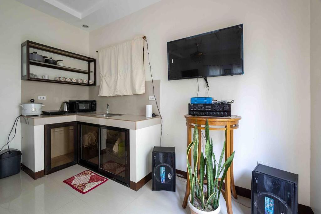 Four Bedroom Staycation House In Tagaytay Tagaytay City Dış mekan fotoğraf