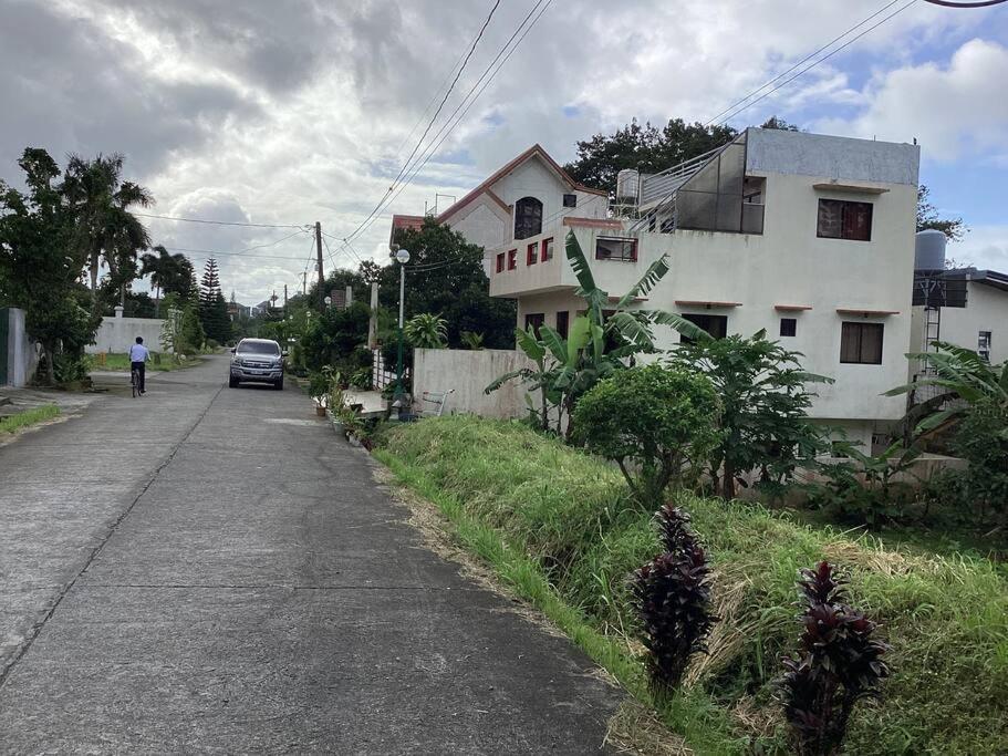 Four Bedroom Staycation House In Tagaytay Tagaytay City Dış mekan fotoğraf